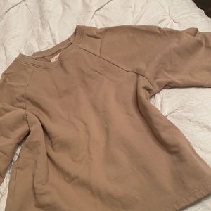 Workout shirt 100% cotton.